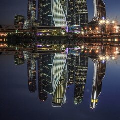 Москва-Сити на берегу реки