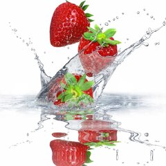 Брызги клубники