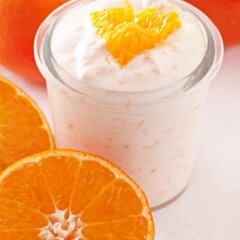 Молочный десерт с апельсином