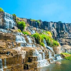 Ступенчатые водопады