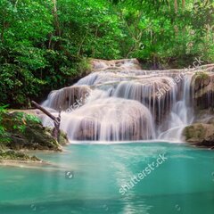 Великолепный водопад