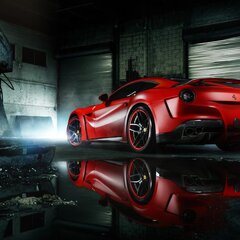 Стремительный красный Ferrari