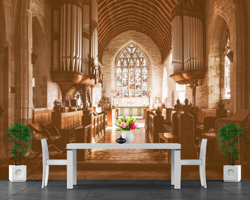 В храме В храме