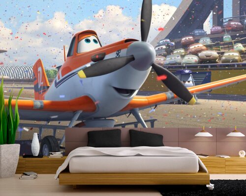 Самолет Дасти на взлетной полосе Самолет Дасти на взлетной полосе