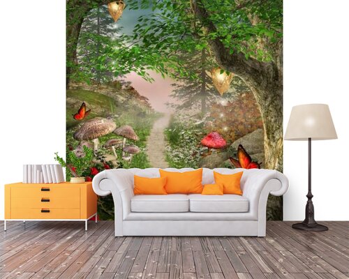 Лесная тропинка в сказочном лесу Лесная тропинка в сказочном лесу