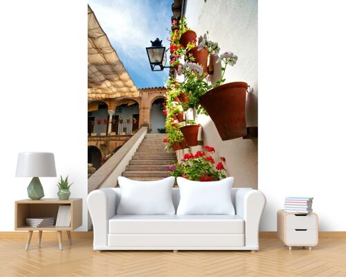 Лестница украшенная цветами Лестница украшенная цветами