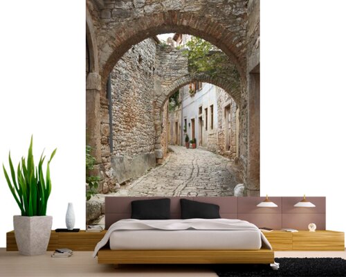 Каменная арки на улочках города Каменная арки на улочках города