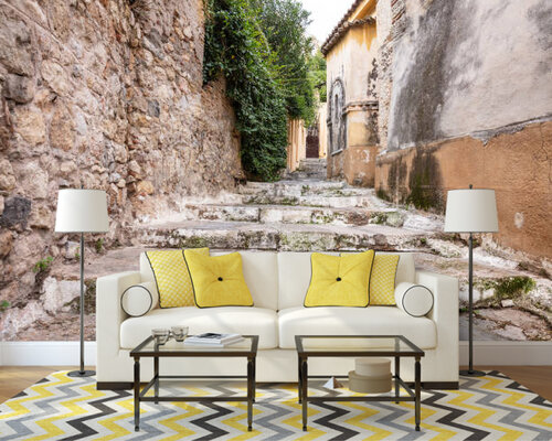 Каменная пешеходная улочка Каменная пешеходная улочка