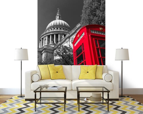 Телефонная будка с видом на Собор Святого Павла Телефонная будка с видом на Собор Святого Павла