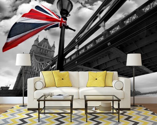 Тауэрский мост и флаг Тауэрский мост и флаг