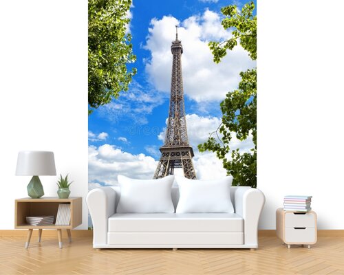 Эйфелева башня весной Эйфелева башня весной