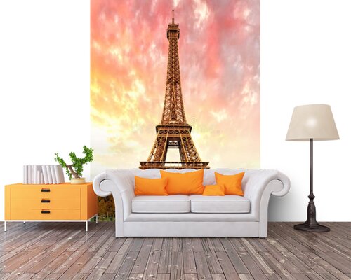 Эйфелева башня на рассвете Эйфелева башня на рассвете