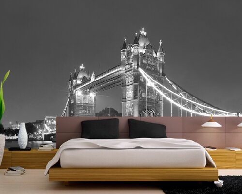 Черно-белый Тауэрский мост в Лондоне Черно-белый Тауэрский мост в Лондоне