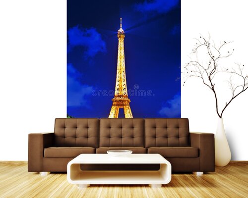 Светящаяся Эйфелева башня в ночном небе Парижа Светящаяся Эйфелева башня в ночном небе Парижа