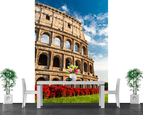 Колизей в красных цветах Колизей в красных цветах