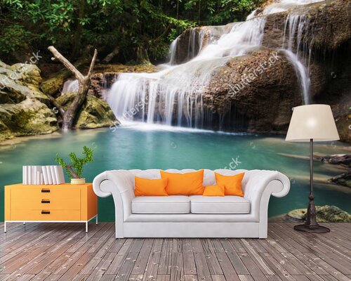 Лесной холодный водопад Лесной холодный водопад