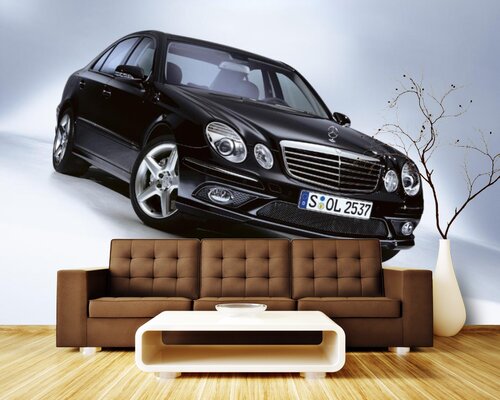 Черный Мерседес на сером фоне Черный Мерседес на сером фоне