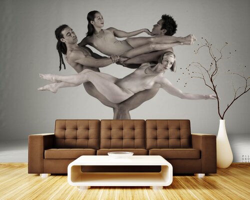 Бокал из обнаженных тел Бокал из обнаженных тел