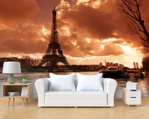 Эйфелева башня на берегу парижской Сены Эйфелева башня на берегу парижской Сены