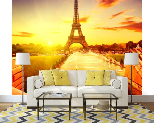 Огненный закат в Париже Огненный закат в Париже