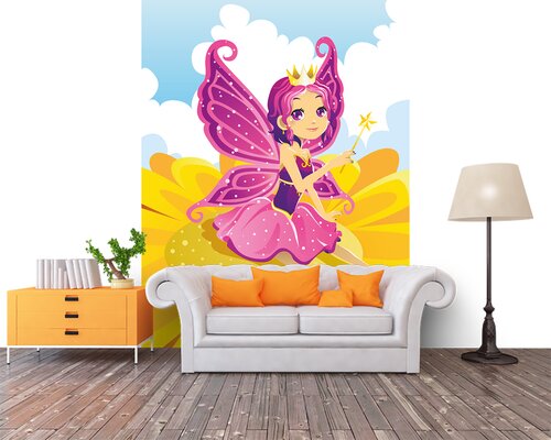 Маленькая фея на цветке Маленькая фея на цветке