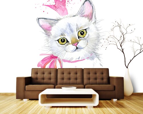 Милая кошечка в короне Милая кошечка в короне